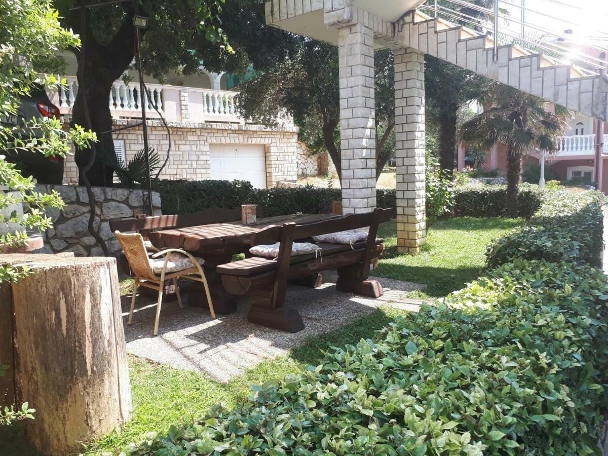 Apartmani Lidija Lopar Bagian luar foto